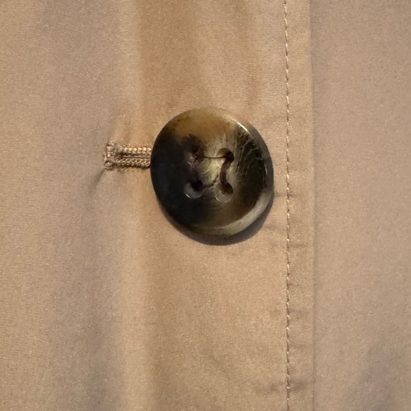 White Stag Sz 2X Tan Rain Trench Coat w pockets/built in back belt details, hood - Picture 4 of 10